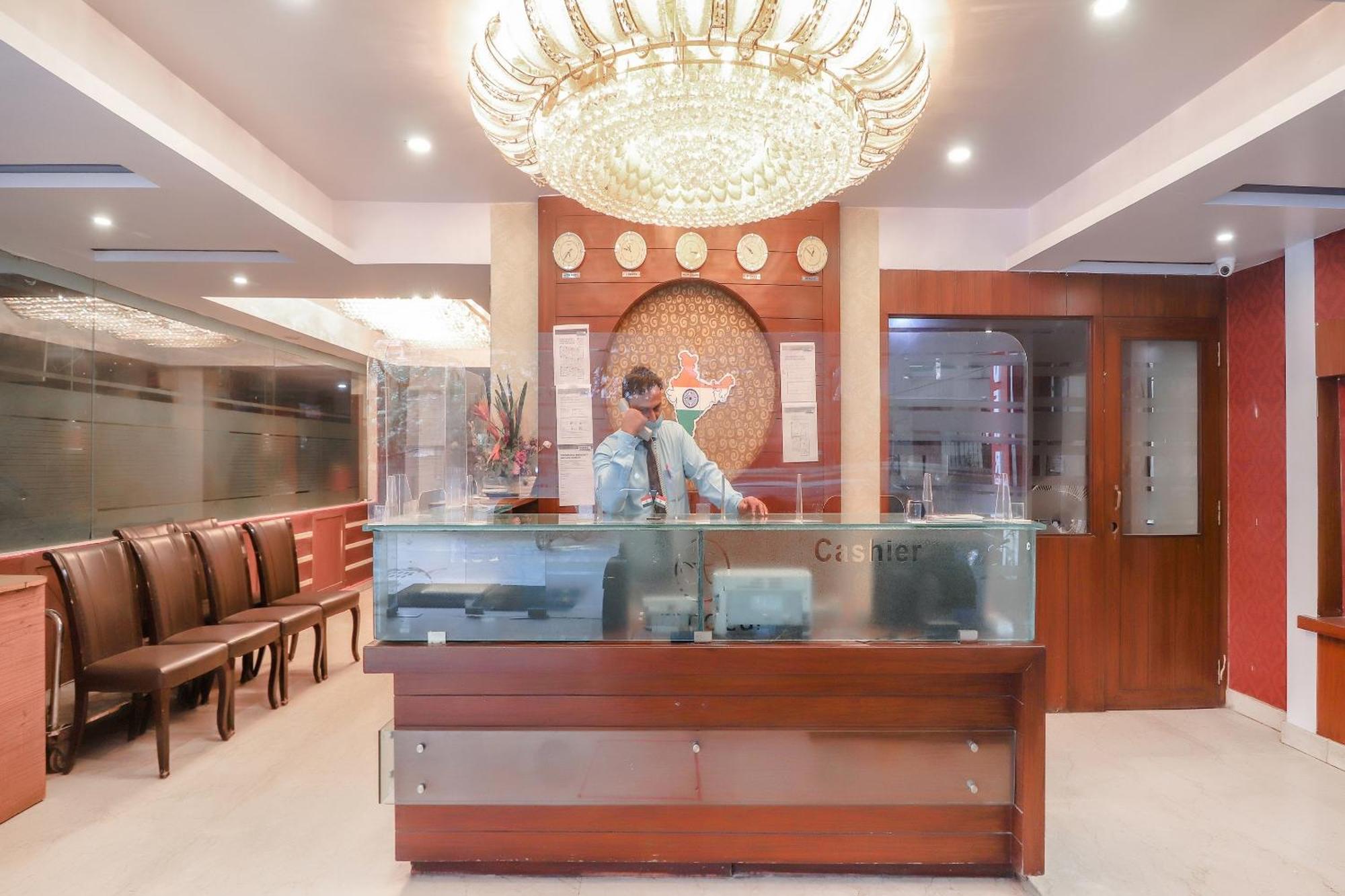Hotel O Grandeur By Orbit Hotels Near Chennai Shopping Mall Hyderabad Exterior foto