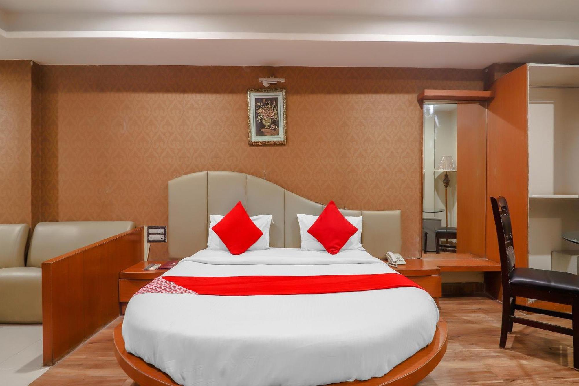 Hotel O Grandeur By Orbit Hotels Near Chennai Shopping Mall Hyderabad Exterior foto